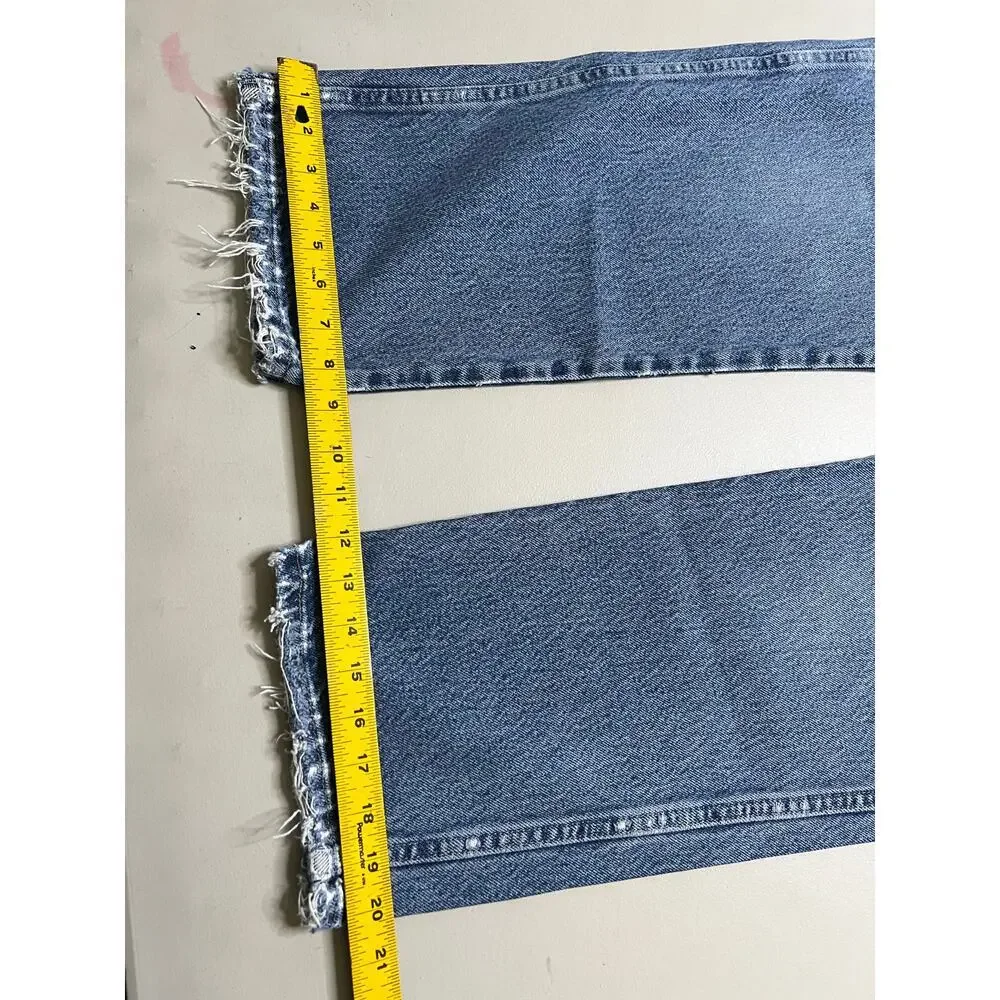 Vintage‎ Wrangler Jeans Mens Actual 34x28.5 Light Wash Straight Denim distress